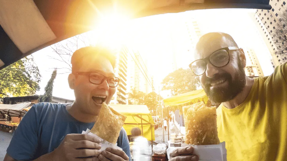 Silver daddies, gay community, gay saunas, online dating/apps, meeting silver daddies, Silver Dads